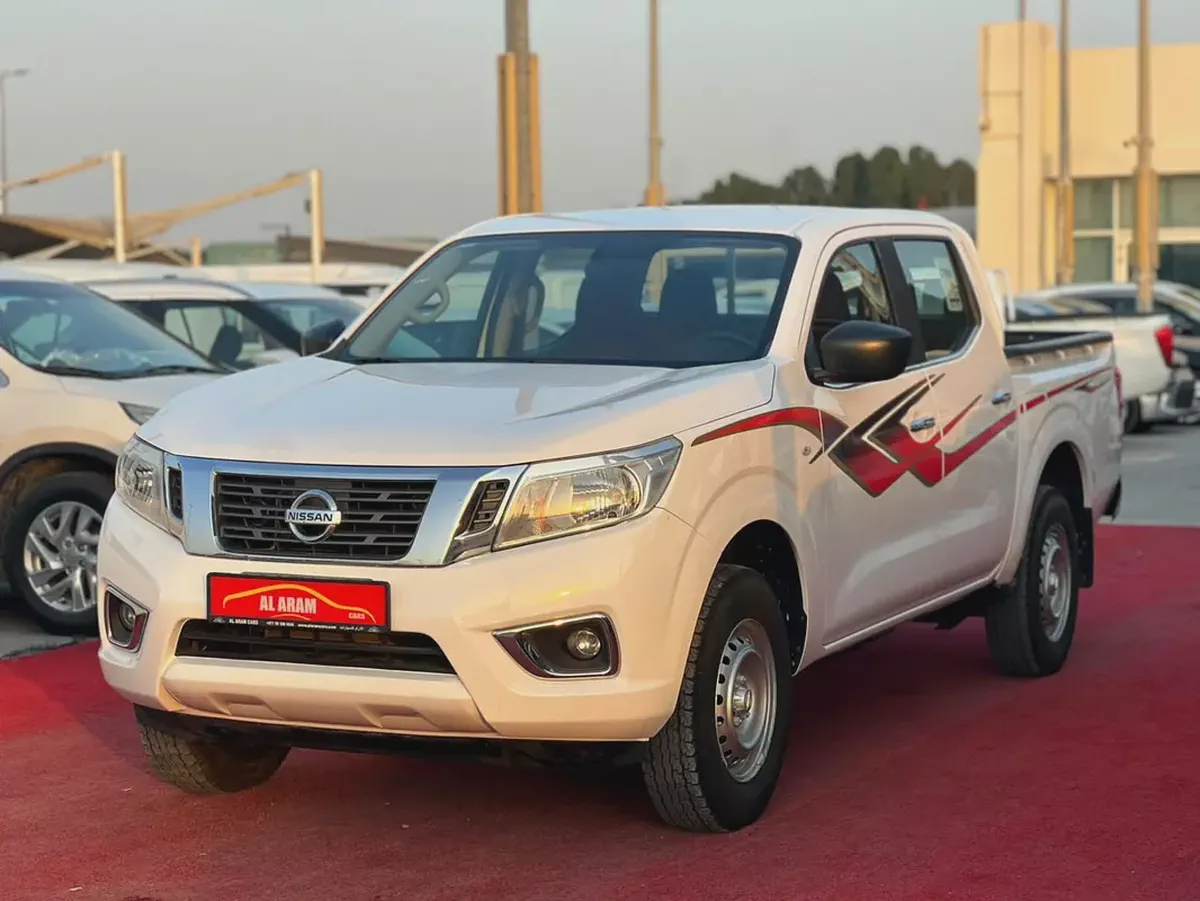 2020 Nissan Navara | 4X2  Automatic | Low mileage | GCC | Clean | Ref#1160-2-2