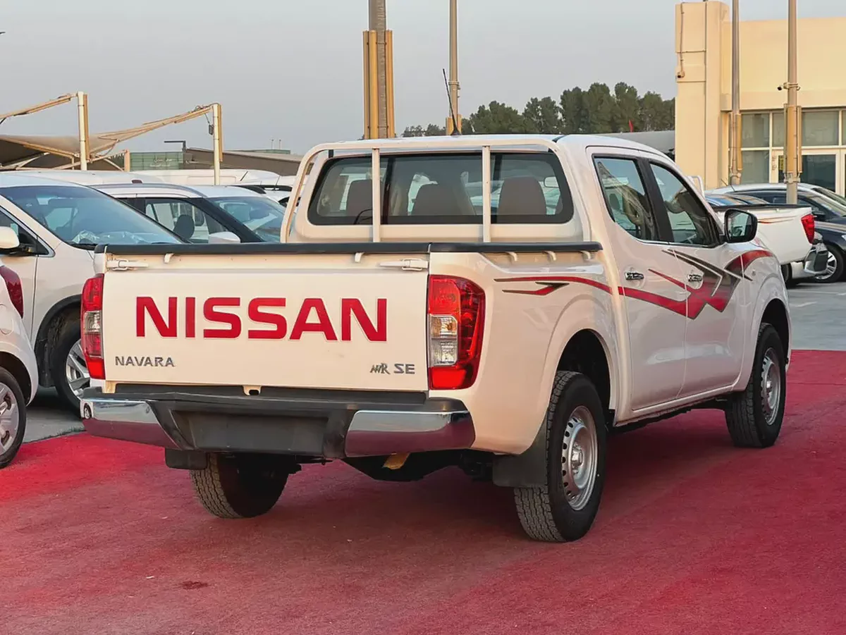 2020 Nissan Navara | 4X2  Automatic | Low mileage | GCC | Clean | Ref#1160-5-5