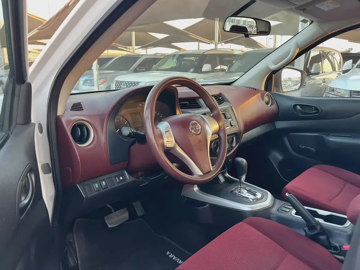 2020 Nissan Navara | 4X2  Automatic | Low mileage | GCC | Clean | Ref#1160-7-7