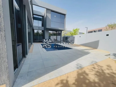 Modern Luxurious Brand New 4bhk + Private Pool + Gate Community + Maid Room -9