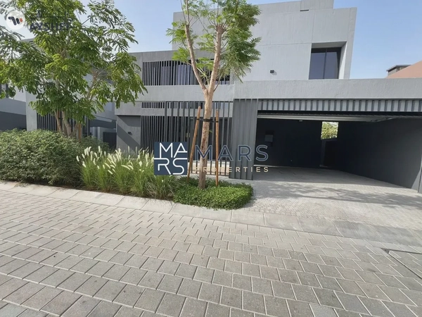Modern Luxurious Brand New 4bhk + Private Pool + Gate Community + Maid Room 