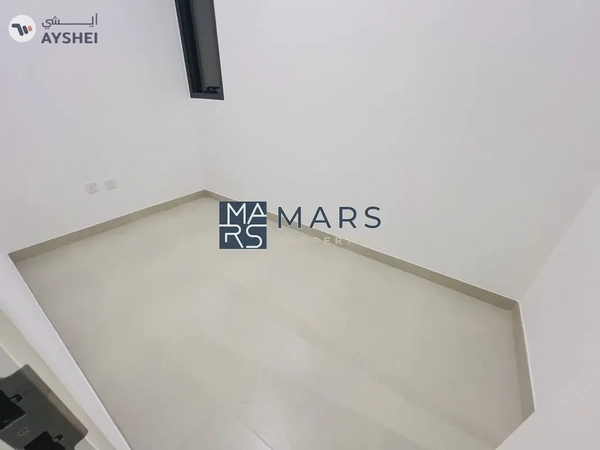 Modern Luxurious Brand New 4bhk + Private Pool + Gate Community + Maid Room 