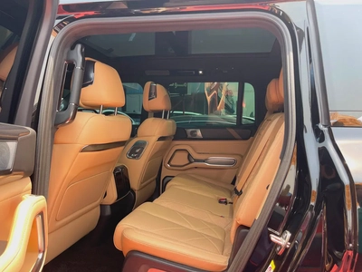 BYD Leopard 8 Flagship 2025 | Brand New | Chinese Specs | Advanced Off-Road Hybrid-8