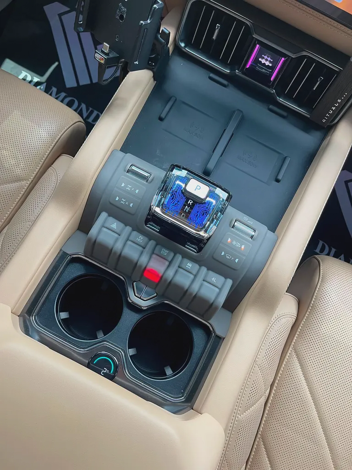 BYD Leopard 8 Flagship 2025 | Brand New | Chinese Specs | Advanced Off-Road Hybrid-15-15