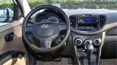 Hyundai i10 1.2-8