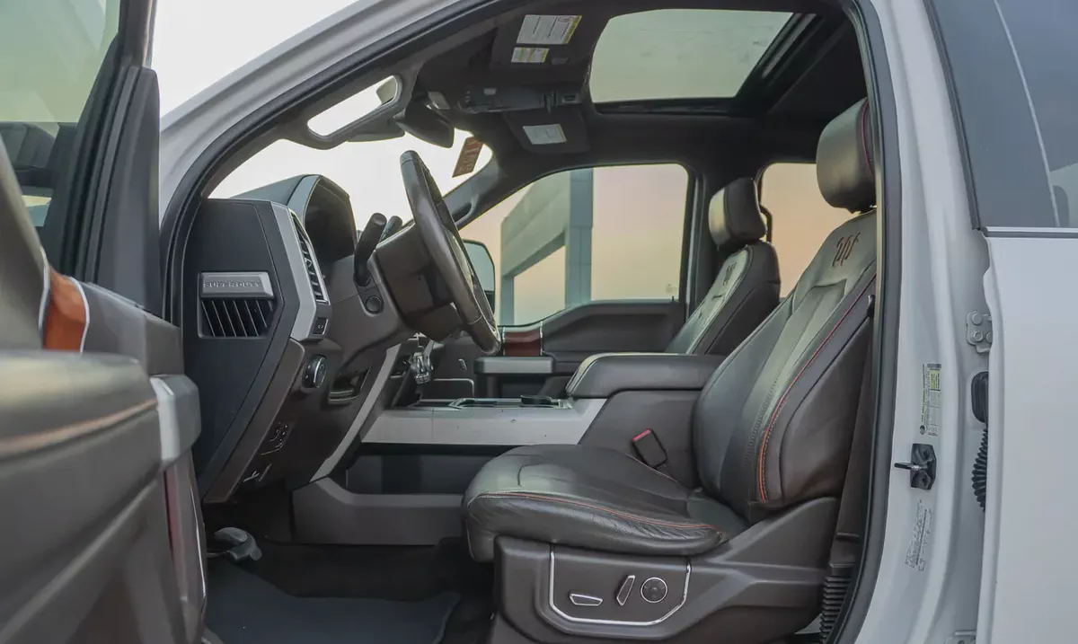 2017 Ford F-350 SUPER DUTY American Specs - Ready to Work!-11-11