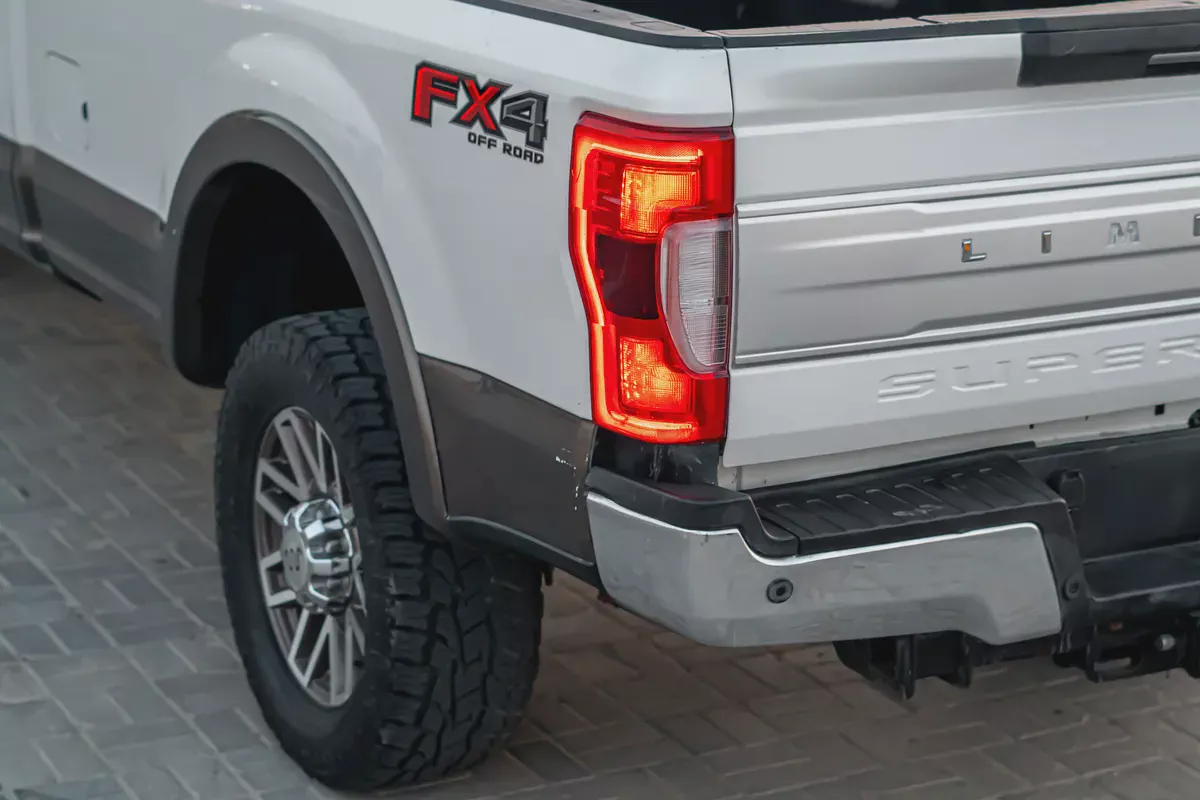 2017 Ford F-350 SUPER DUTY American Specs - Ready to Work!-4-4
