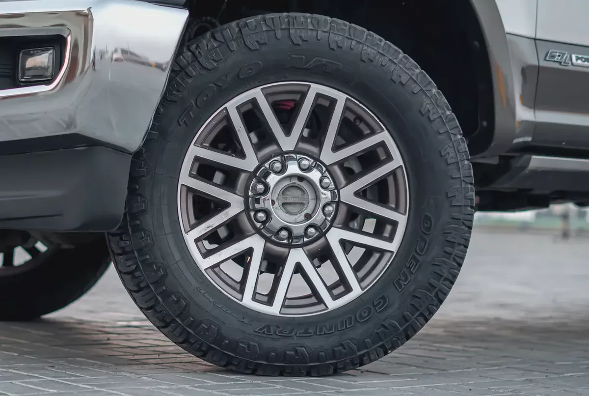 2017 Ford F-350 SUPER DUTY American Specs - Ready to Work!-5-5
