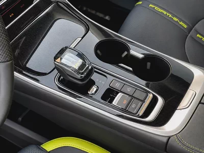 AED 1,299 PM |  FORTHING | T5 Hybrid | UNDER WARRANTY | FULL SERVICE HISTORY | 0% DOWNPAYMENT-13
