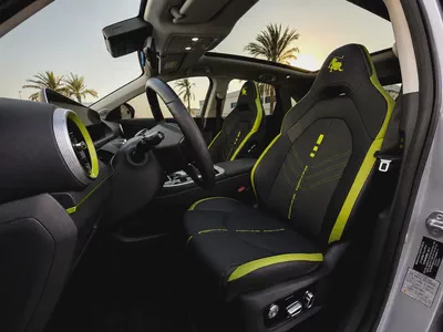 AED 1,299 PM |  FORTHING | T5 Hybrid | UNDER WARRANTY | FULL SERVICE HISTORY | 0% DOWNPAYMENT-18