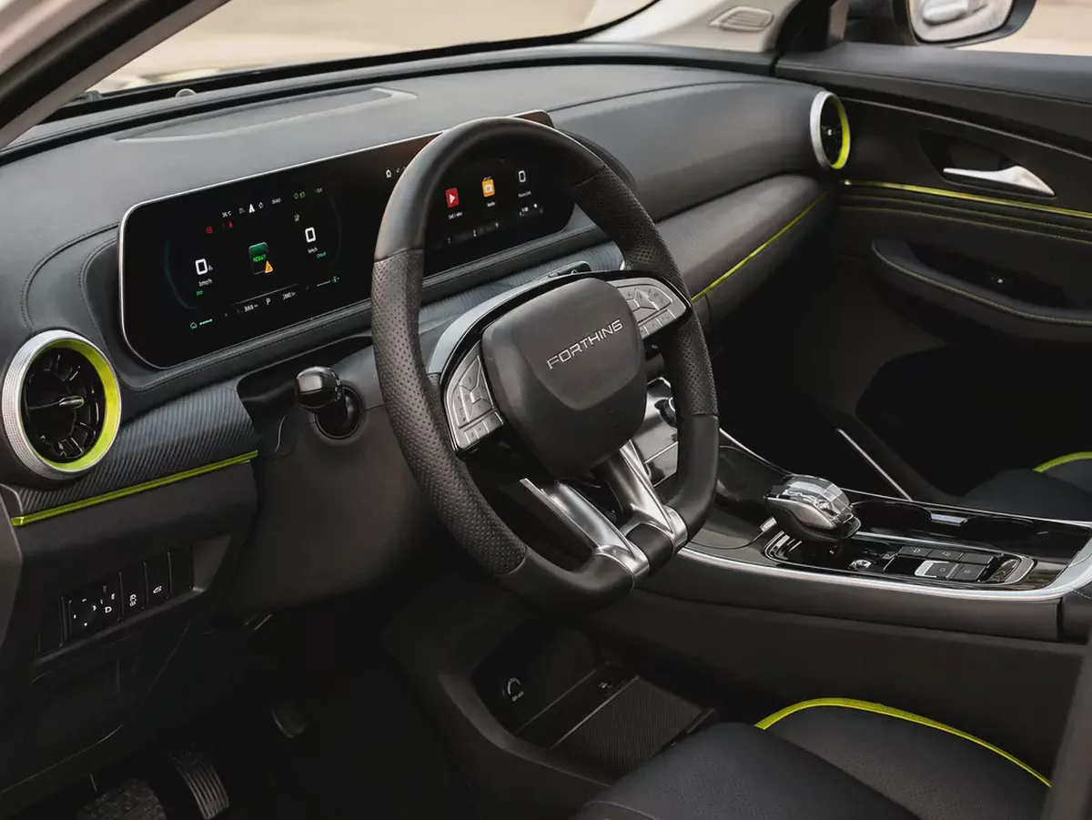 AED 1,299 PM | FORTHING | T5 Hybrid | UNDER WARRANTY | FULL SERVICE HISTORY | 0% DOWNPAYMENT-14-14