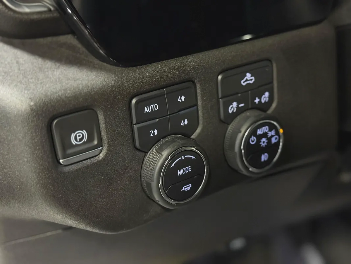 Chevrolet Silverado 1500 RST | 2024 | low mileage | Pristine Condition-10-10