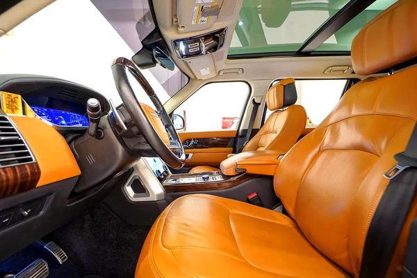 AED 3117 PM | RANGE ROVER LWB AUTOBIOGRAPHY 2020 | UNDER 2 YEARS WARRANTY SERIVCE CONTRACT