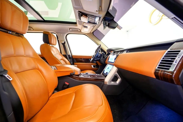 AED 3117 PM | RANGE ROVER LWB AUTOBIOGRAPHY 2020 | UNDER 2 YEARS WARRANTY SERIVCE CONTRACT