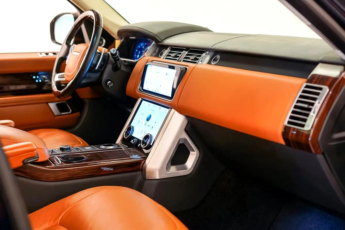 AED 3117 PM | RANGE ROVER LWB AUTOBIOGRAPHY 2020 | UNDER 2 YEARS WARRANTY SERIVCE CONTRACT-18-18