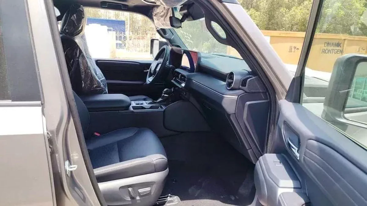 Toyota Prado GXR (LHD) PRADO LUXURY 2.4P AT MY2026-8-0