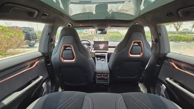 ZEEKR 001 RWD (White)-17