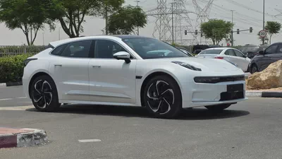 ZEEKR 001 RWD (White)-0