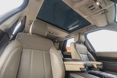 Land Rover Discovery 2019-9