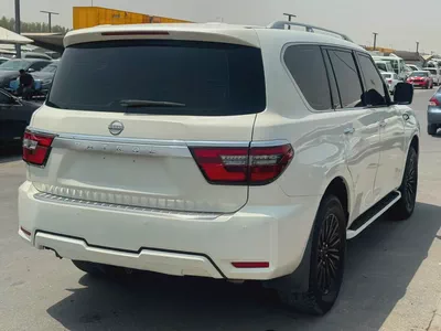 Nissan Patrol SE 2018 white color GCC calen car-10