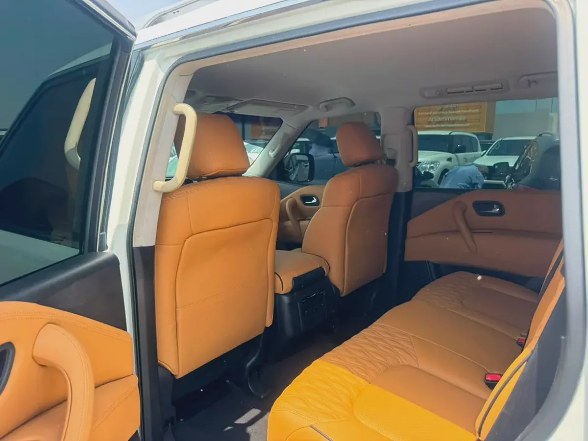 Nissan Patrol SE 2018 white color GCC calen car-2-2