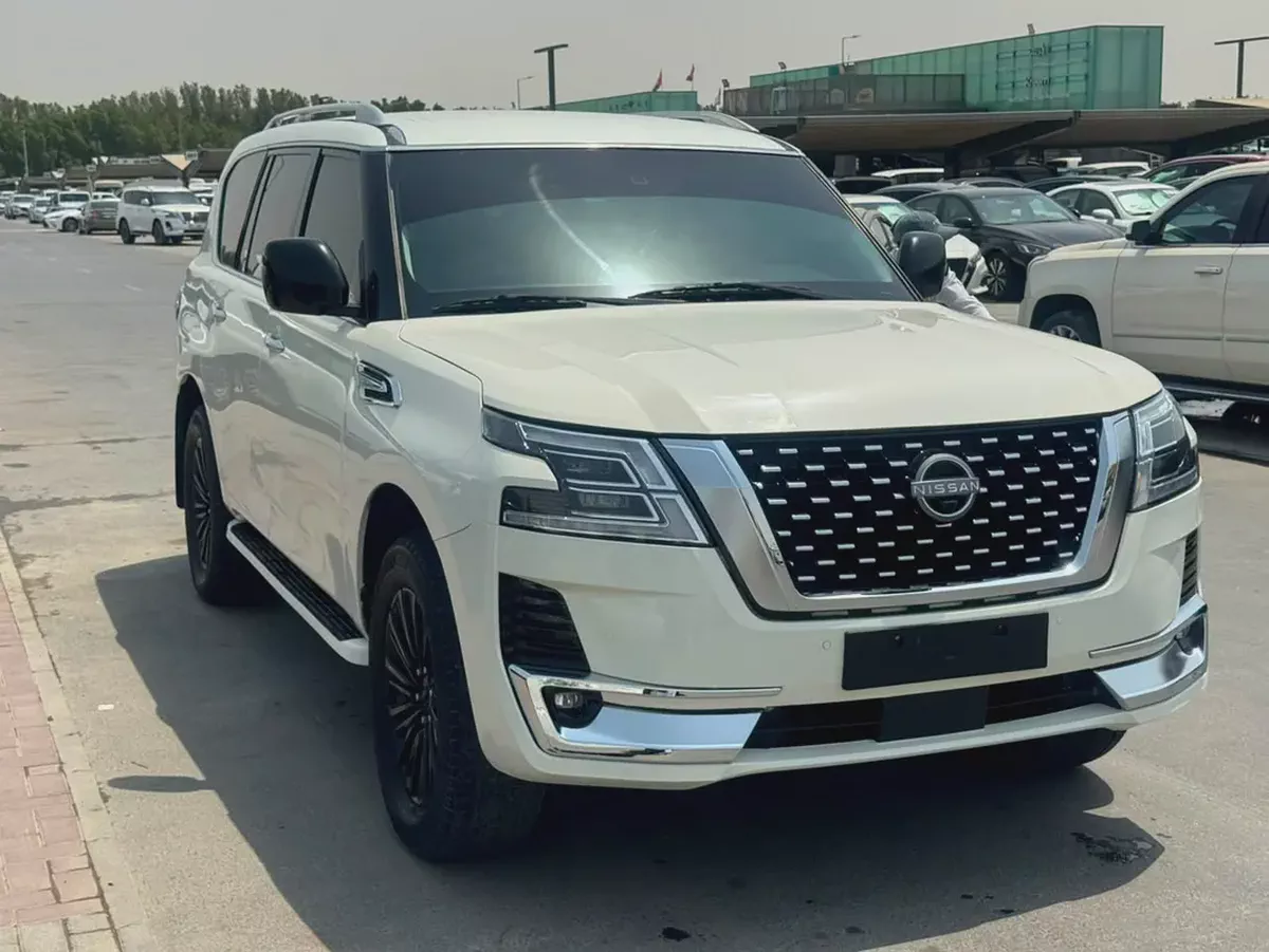 Nissan Patrol SE 2018 white color GCC calen car-3-3