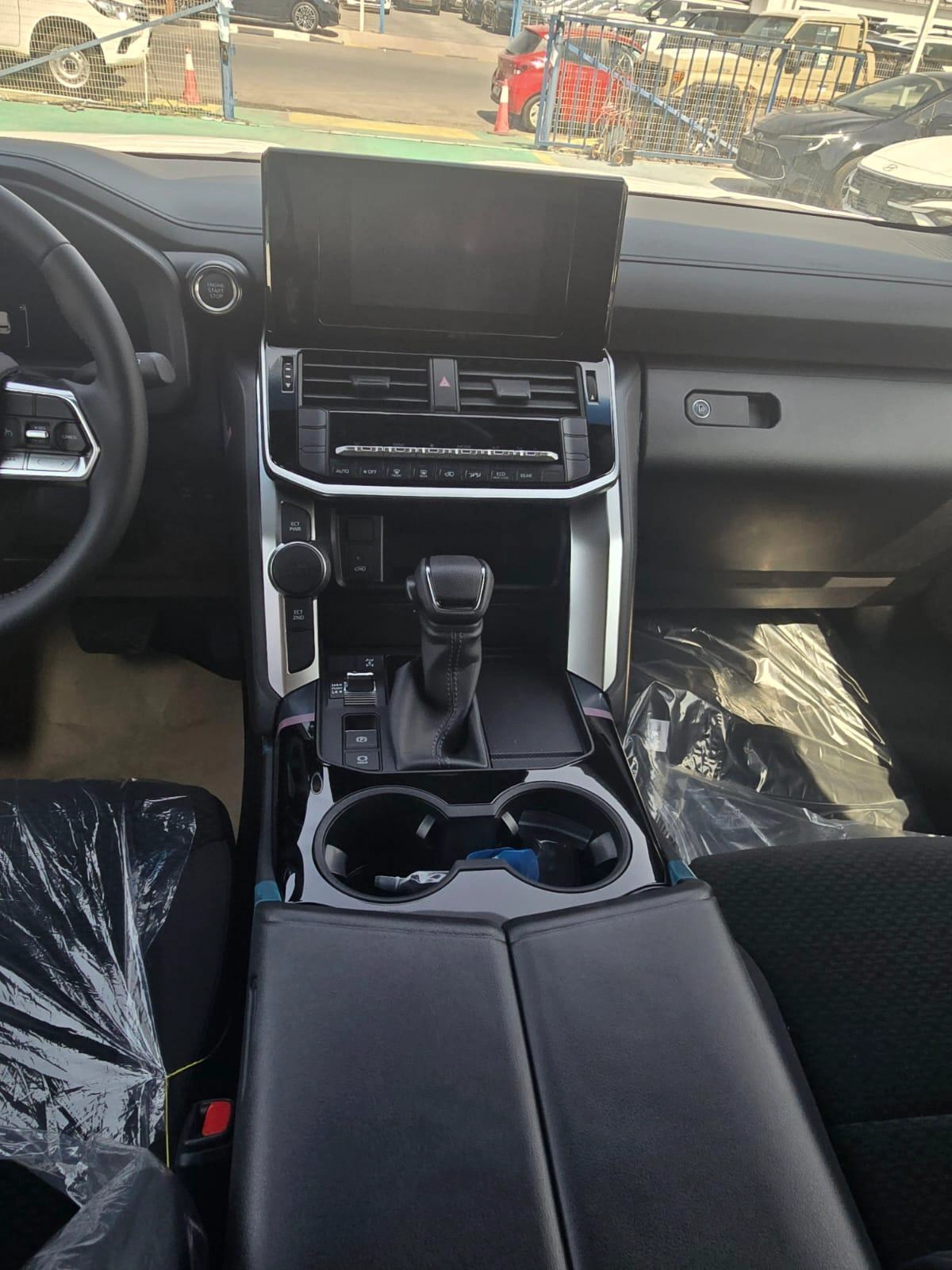 Toyota Land Cruiser LC300 GXR 2026 – Basic Option-3-3