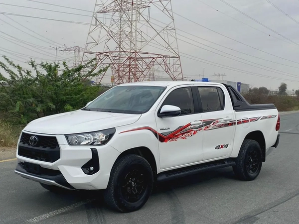 Toyota Hiulx 2025 adventure Diesel