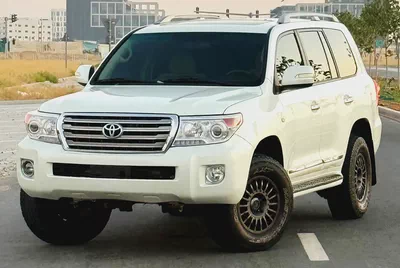 Toyota Land Cruiser GXR V6 4.0L Model 2011 Full Options-0