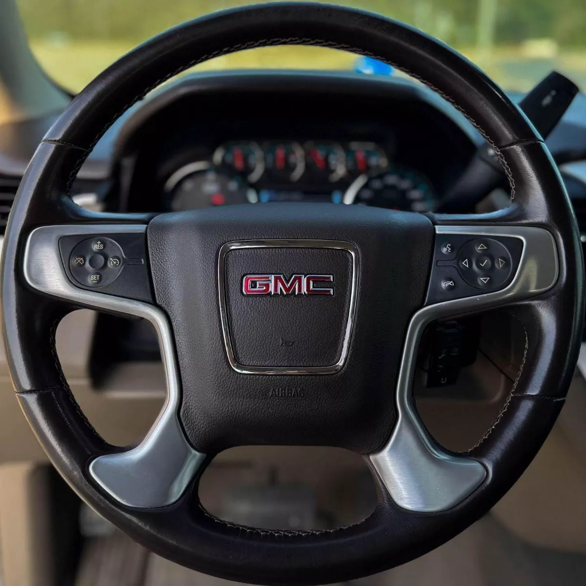 GMC Yukon XL SLE 5.3L RWD GMC YUKON | XL | SLE 5.3L | 2020 Model, GCC | Excellent Condition | Monthly Installment-14-0