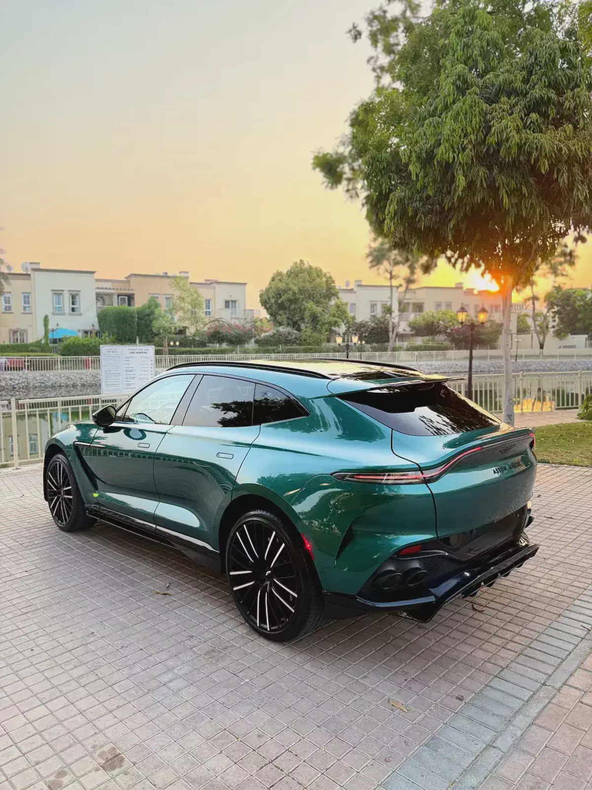 2024 Aston Martin DBX 707 | American Specs | Pristine Condition-8-8