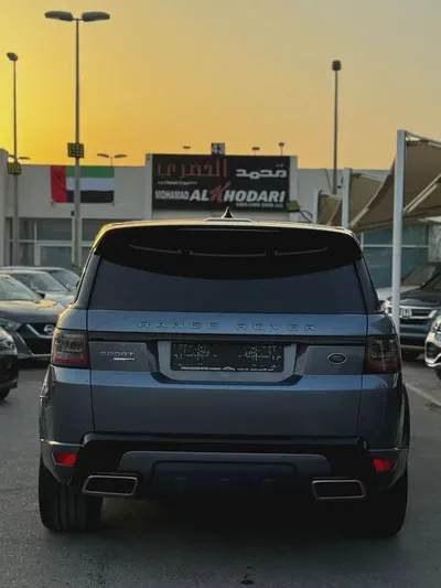 RANGE ROVER (2018) //SPORT//HSE//6 CYLINDER GCC// ORIGINAL PAINT //-4