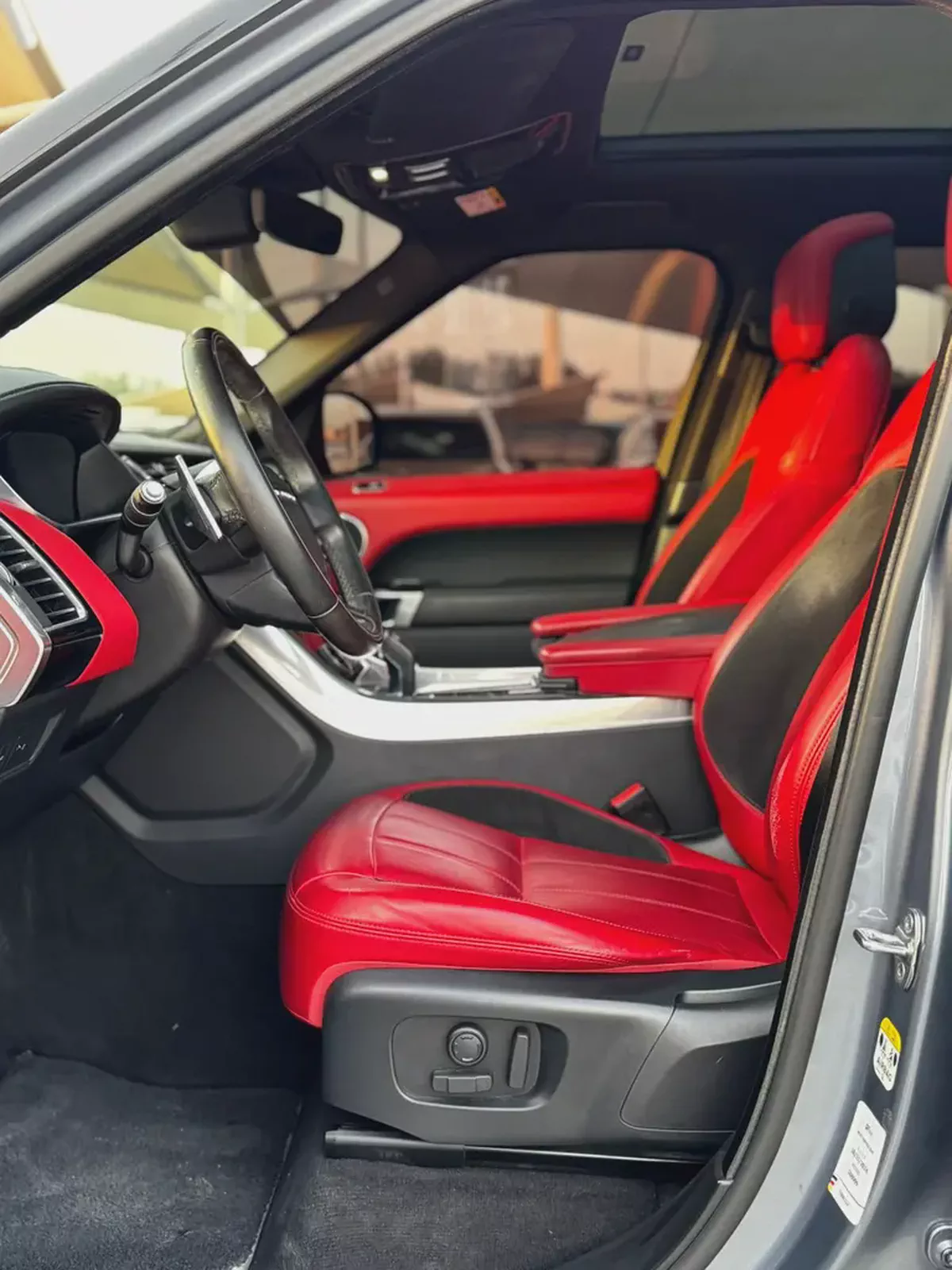 RANGE ROVER (2018) //SPORT//HSE//6 CYLINDER GCC// ORIGINAL PAINT //-9-9