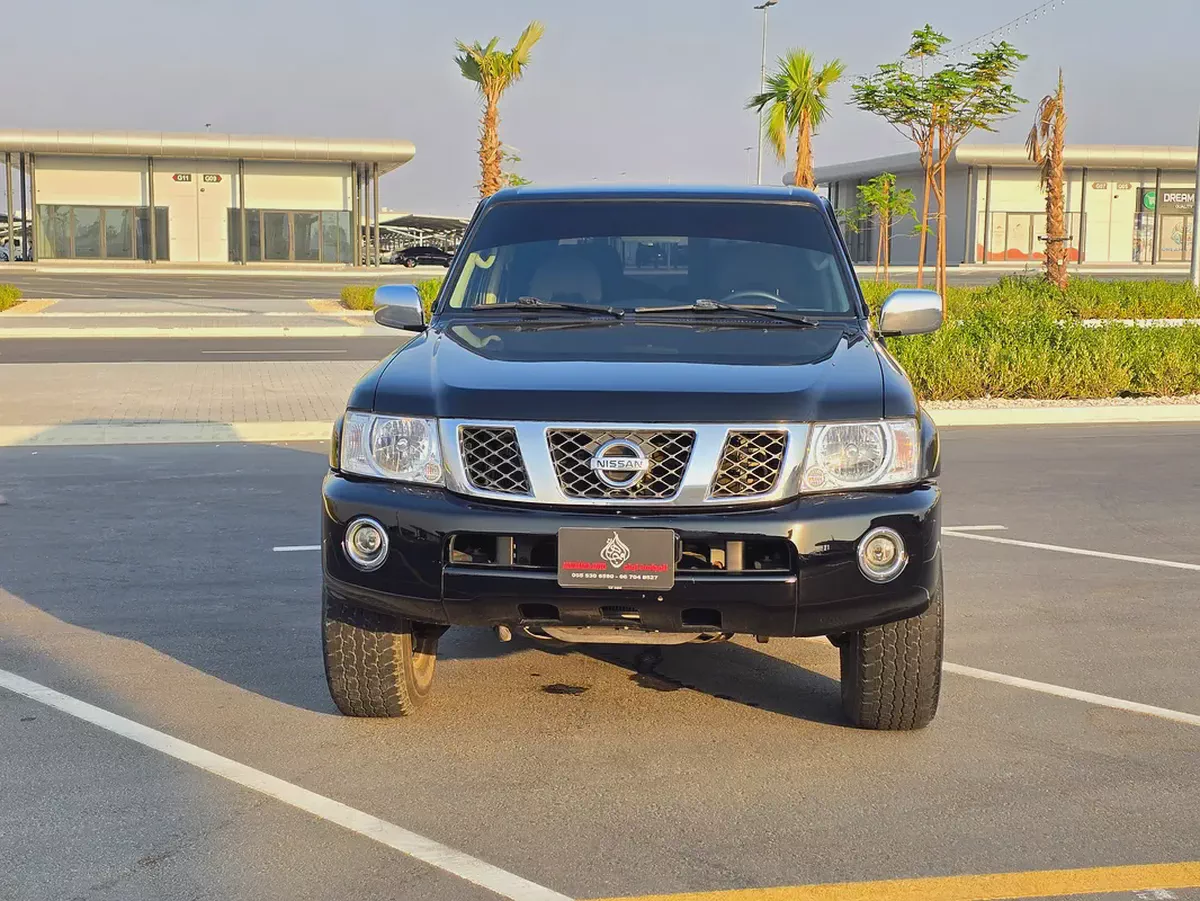 Nissan Patrol Safari 2012 GCC Specs-1-1