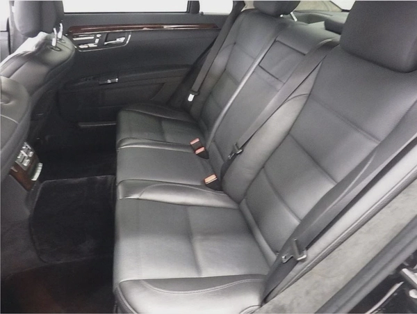 Mercedes Benz S63 AMG