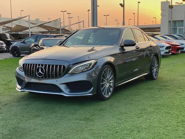 (2017) MERCEDES// C300 //AMERICAN//LOW MILLAGE//EXCELLENT CONDITION//