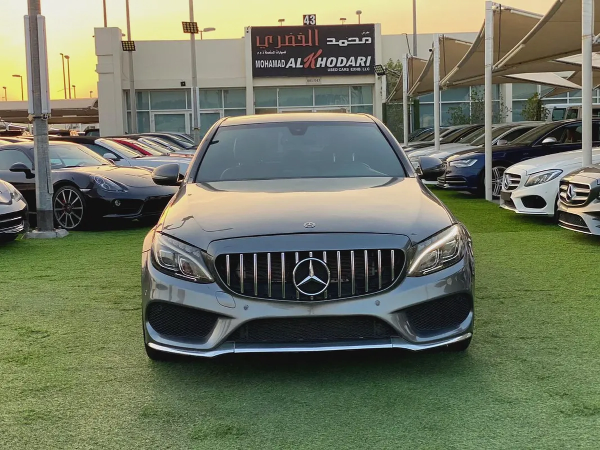 (2017) MERCEDES// C300 //AMERICAN//LOW MILLAGE//EXCELLENT CONDITION//-2-2