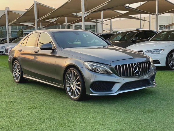 (2017) MERCEDES// C300 //AMERICAN//LOW MILLAGE//EXCELLENT CONDITION//