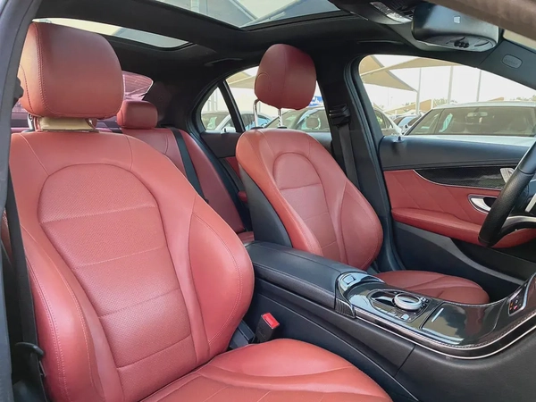 (2017) MERCEDES// C300 //AMERICAN//LOW MILLAGE//EXCELLENT CONDITION//