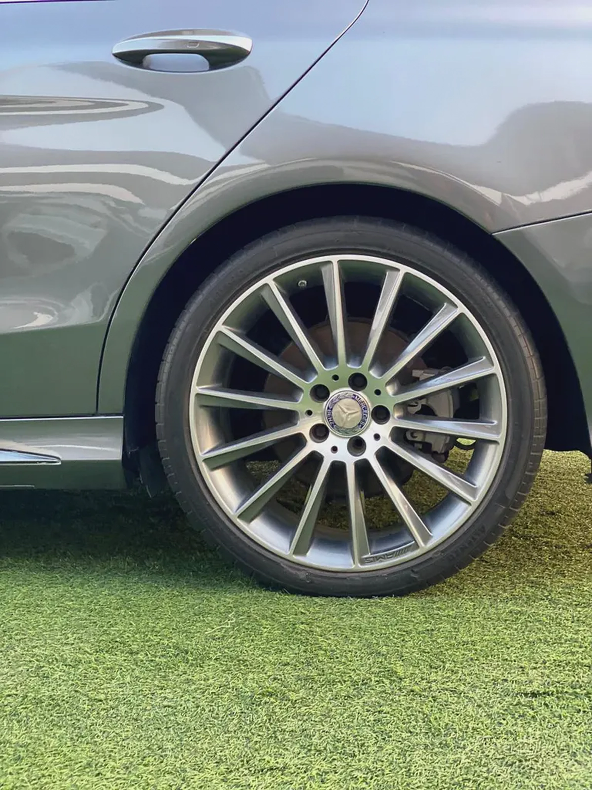 (2017) MERCEDES// C300 //AMERICAN//LOW MILLAGE//EXCELLENT CONDITION//-16-16