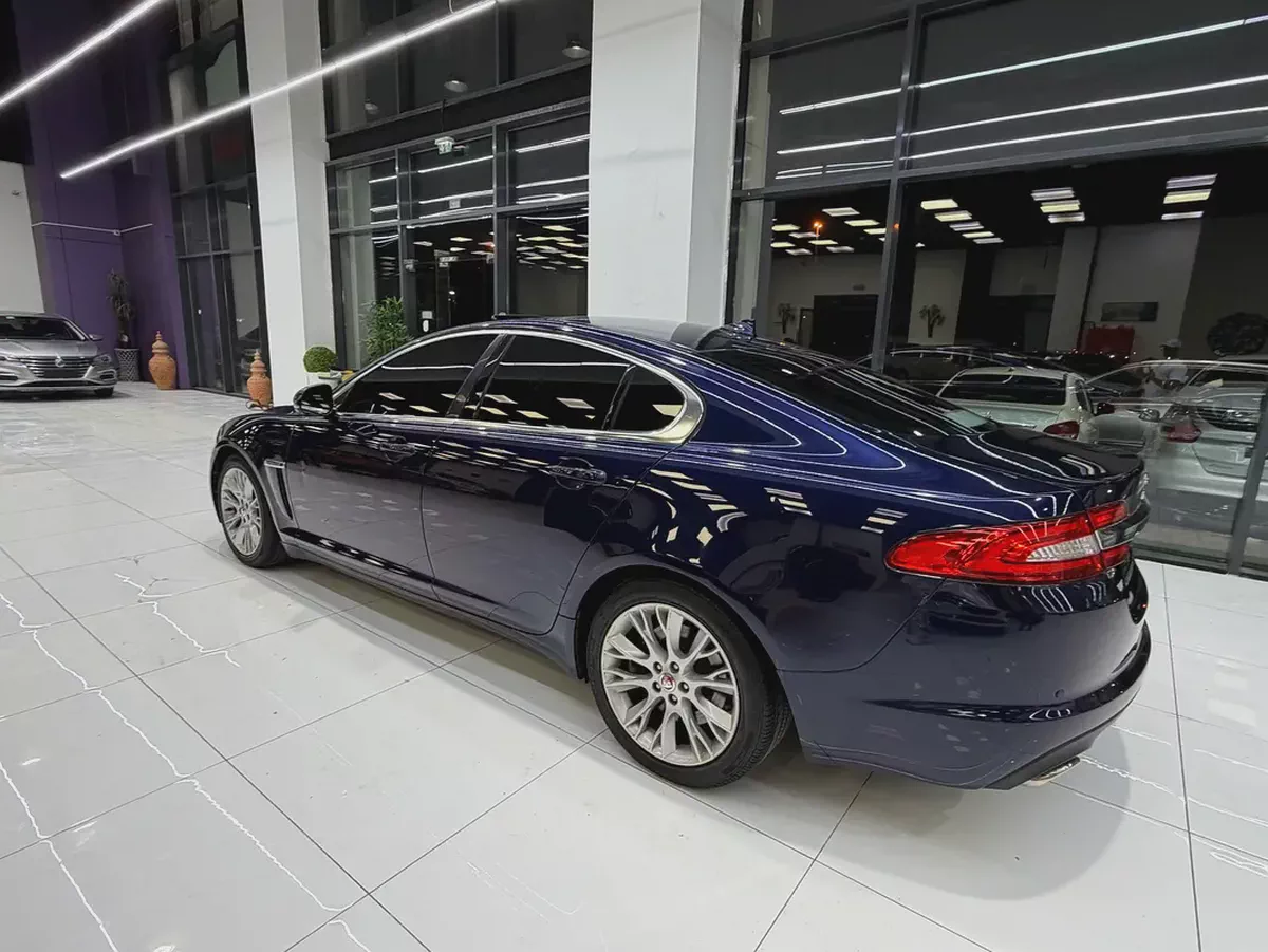 Jaguar XF Premium Luxury 2015 | GCC Specs | Pristine Condition-5-5