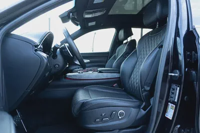 GENESIS GV70 BASE 2025 BLACK-17