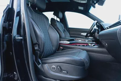 GENESIS GV70 BASE 2025 BLACK-18