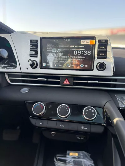 Hyundai Elantra GLS SMART 2025 Hyundai Elantra 1.5L - China - Brand New-3