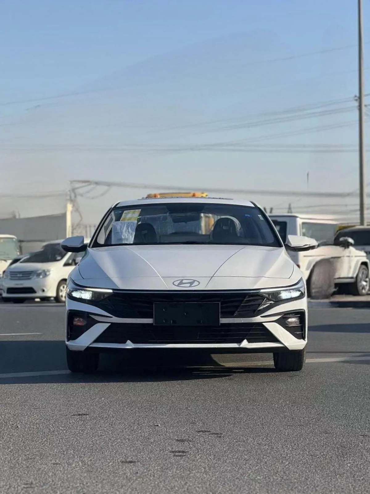 Hyundai Elantra GLS SMART 2025 Hyundai Elantra 1.5L - China - Brand New