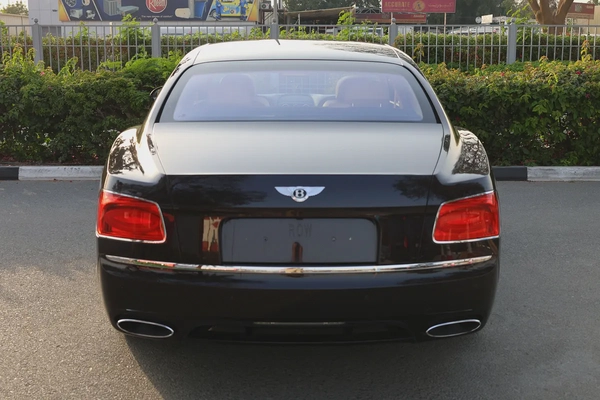 Bentley Flying Spur W12 2014 GCC Specs-71000km-EXCELLENT CONDITION