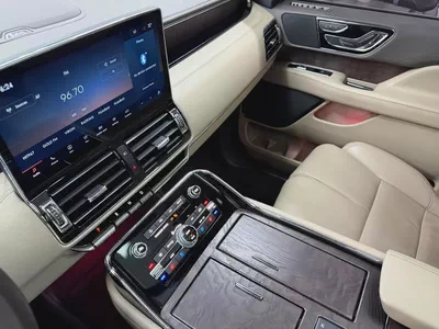 2022 Lincoln Navigator Reserve GCC Specs ( Free regesteration )  Ref#838-12