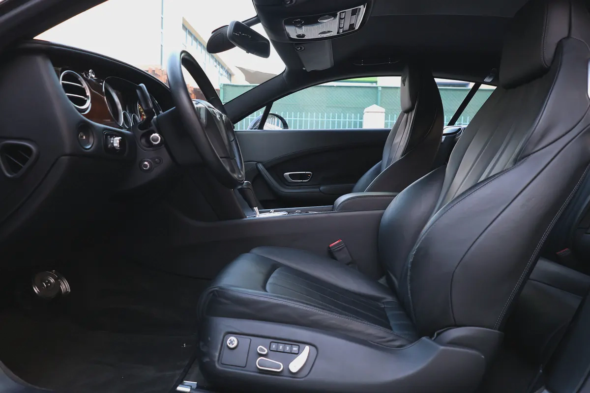 BENTLEY CONTINENTAL GT-113000km-2013-GCC SPECS-FULL SERVICE HISTORY-EXCELLENT CONDITION-8-8
