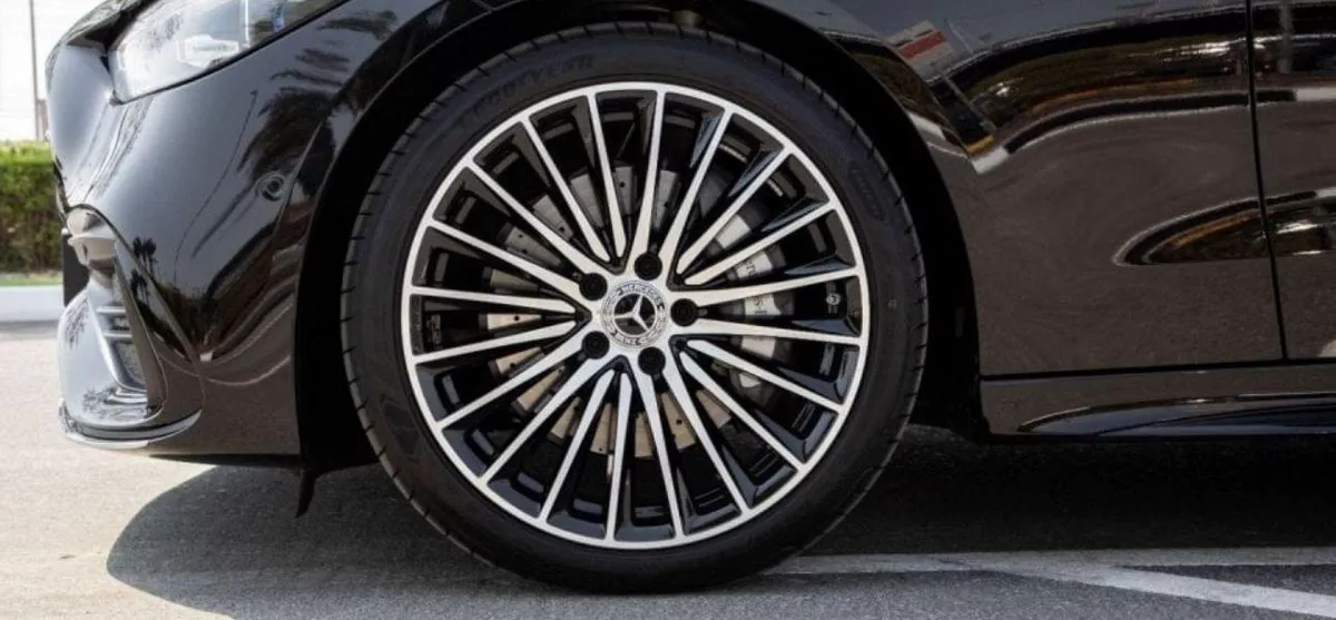 2023 Mercedes-Benz C 200 – Luxury Sport Sedan-17-17