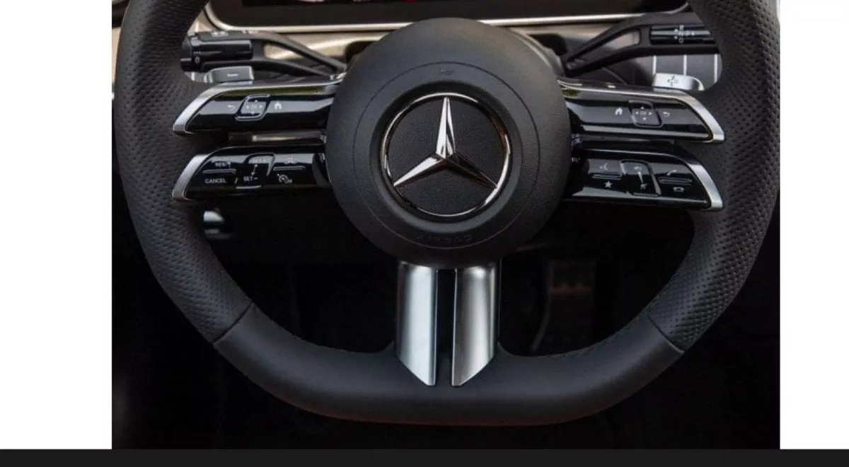 2023 Mercedes-Benz C 200 – Luxury Sport Sedan-15-15